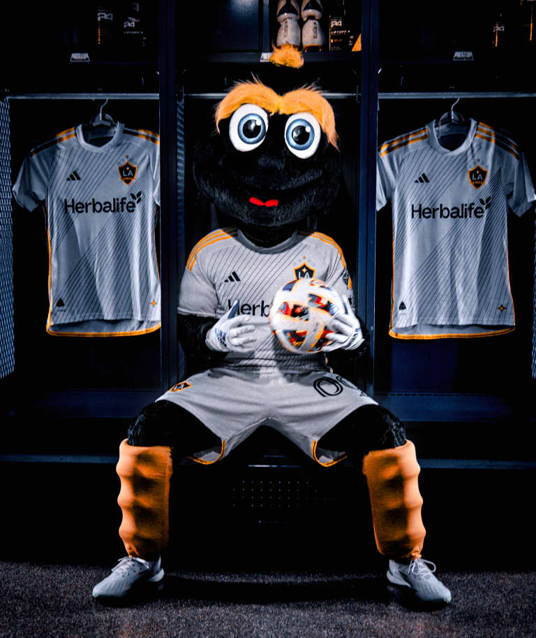 Cozmo Mascot