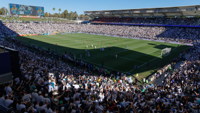 120724_LA_GALAXY_MO_0278